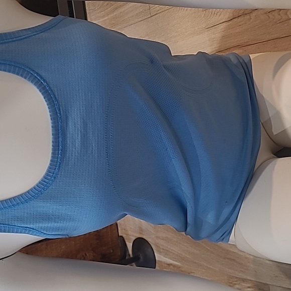 Lululemon Long Racerback Top - Picture 6 of 7